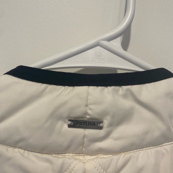 Prana White Polar Breeze Quilted Vest size small - Picture 5 of 5